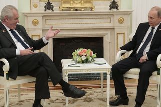 Havel se Putinovi vyhýbal, Zemana ruský vládce uznával, říká protokolář - Seznam Zprávy